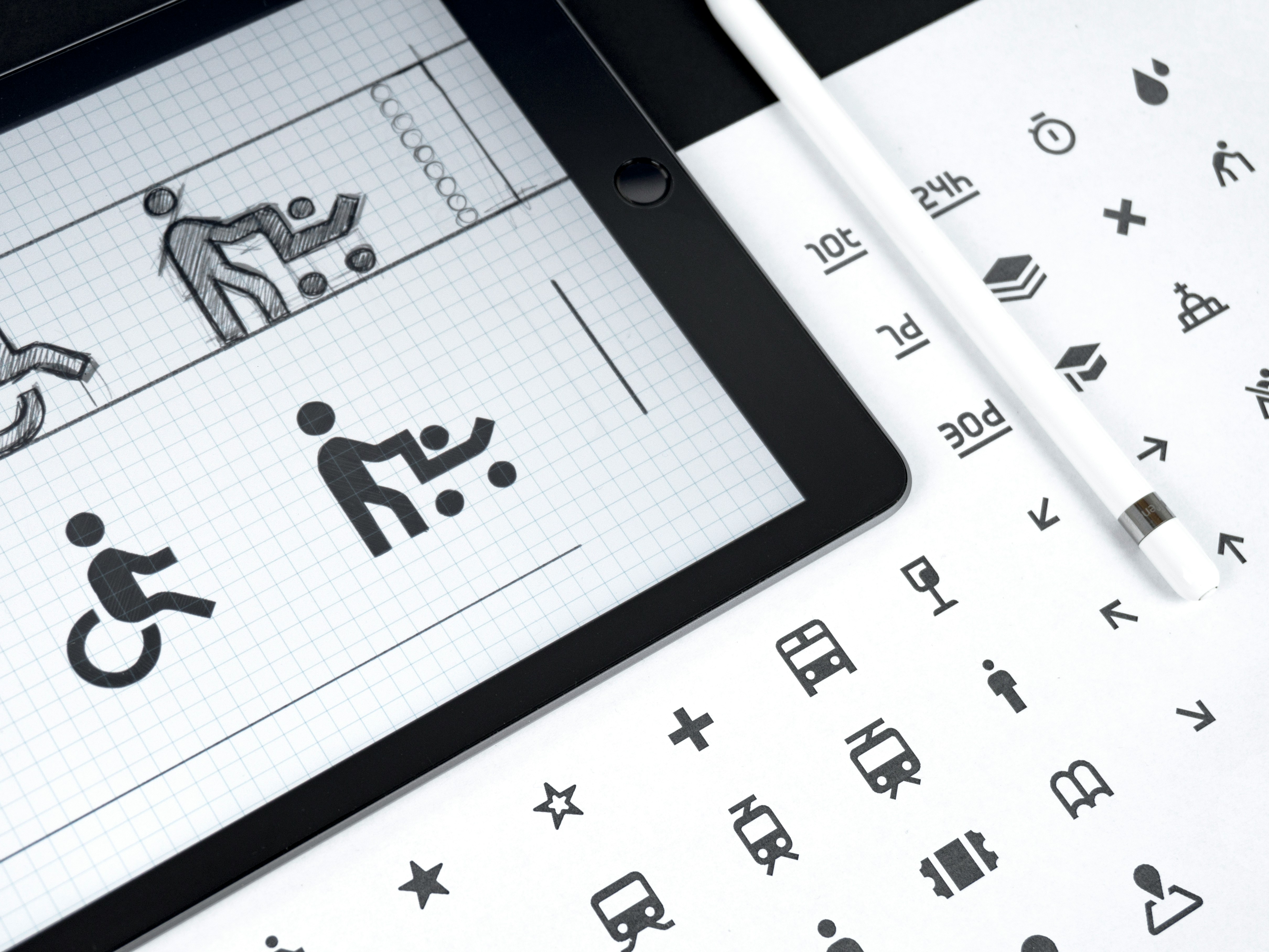 DEMOCRATIZING PROFESSIONAL BRAND DESIGN FOR ALL